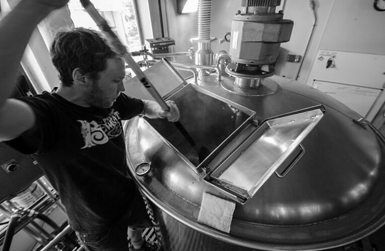 Time for craft brewery workers to organize