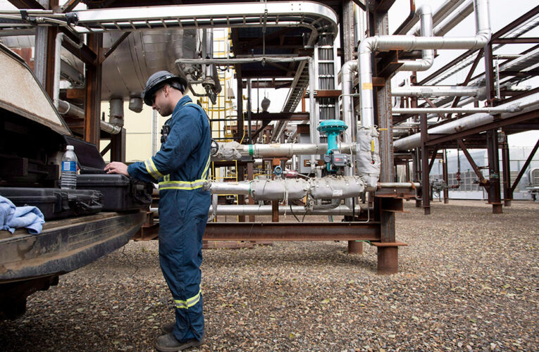 Experts Say Fossil Fuel Royalty Review Should Include Water