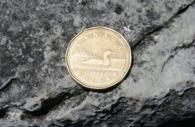 A deficit paid by workers and a bailout for the wealthy