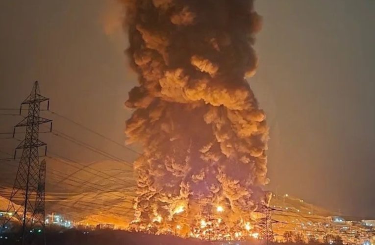 The fossil fuel industry is replaying its 2022 war playbook